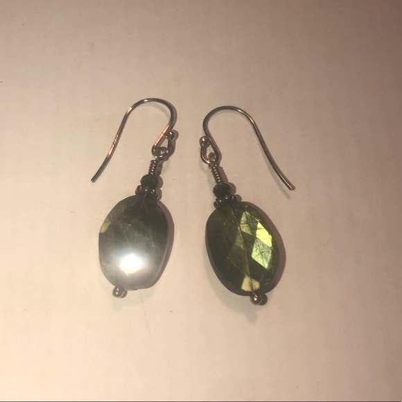 VTG Sterling Silver Labradorite Oval Facet Cut Earrings 1.5” - Picture 4 of 6